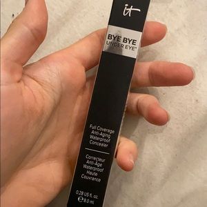 Bye bye undereye it cosmetics concealer